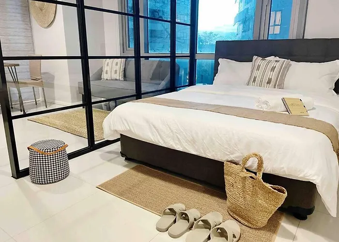 Apartment Gora In Avant Bgc Parking With Fee *