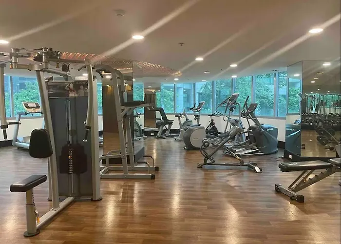 Apartment Gora In Avant Bgc Parking With Fee