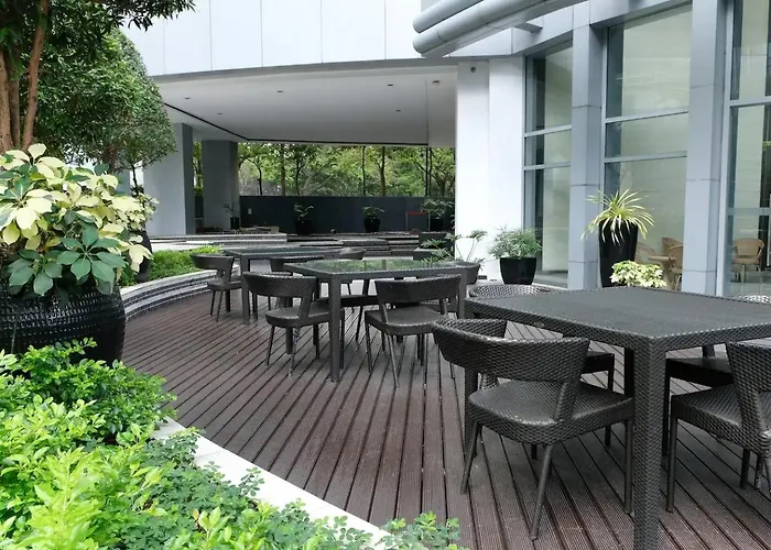 Gora In Avant Bgc Parking With Fee Apartment *