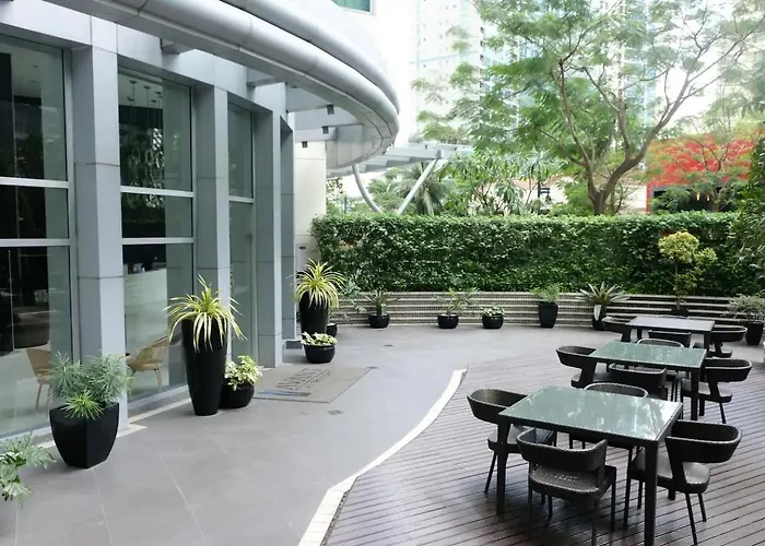 Gora In Avant Bgc Parking With Fee Manila
