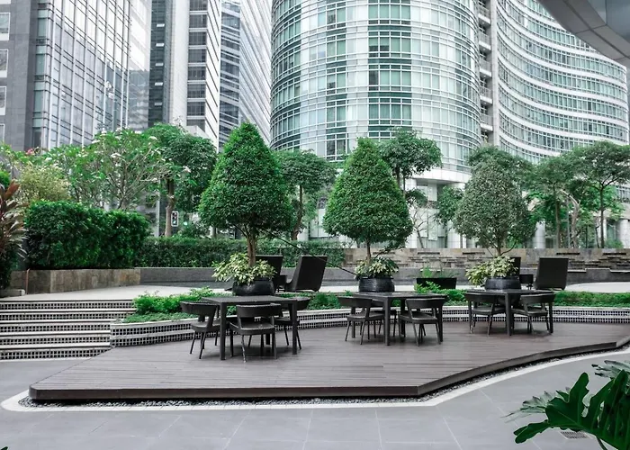 Gora In Avant Bgc Parking With Fee Manila